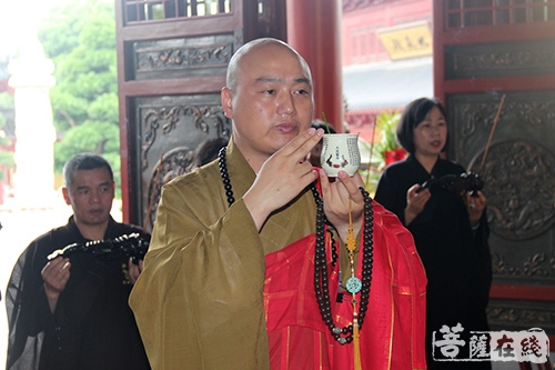 佛教-柯桥安康寺举行戊戌年四十九天撞钟法会暨地藏孝亲法会熏坛仪式
