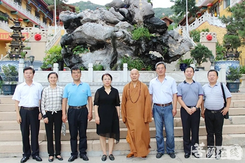 锦州-辽宁省民宗委党组书记张秀坤莅临锦州北普陀寺调研