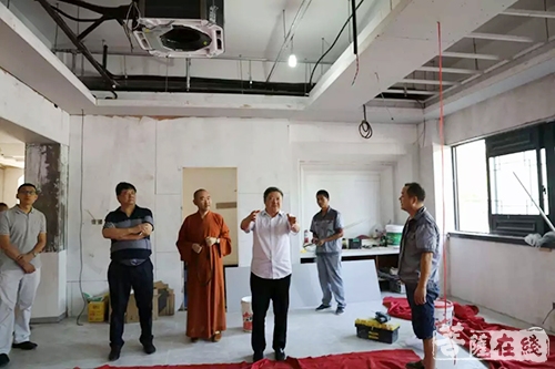 宁国-徐汇区委常委、区委统战部长一行赴宁国禅寺慰问