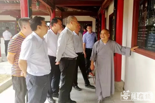五祖寺-韶关市市委常委、常务副市长朱余旺一行至五祖寺考察