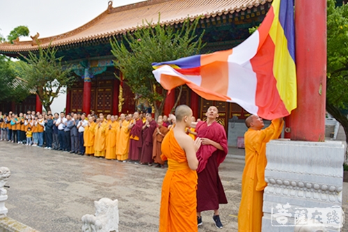 佛教-云南省佛教协会在昆明圆通寺举行升旗仪式