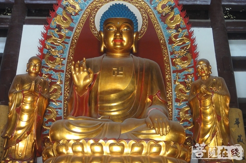 文化-中国青铜佛像：苦行释迦佛坐像