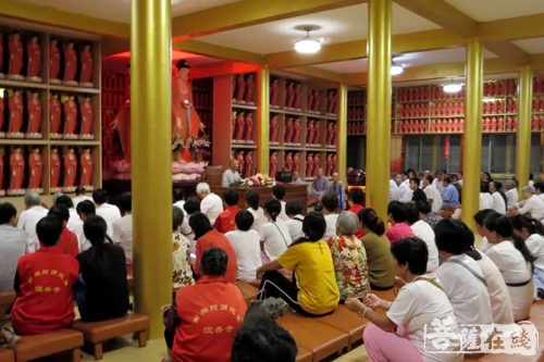 圣安法师在仪式前开示:爱国爱教是我们佛教的优良传统沉香寺首次举行