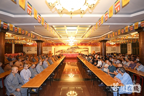 普陀山-普陀山普济禅寺召开国庆假期安全工作会议