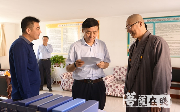 菏泽-山东省委统战部副部长牟强一行视察菏泽三学净苑