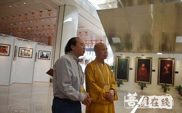 油画-第五届世界佛教论坛召开期间 周俊茂佛教油画艺术展在莆田展出