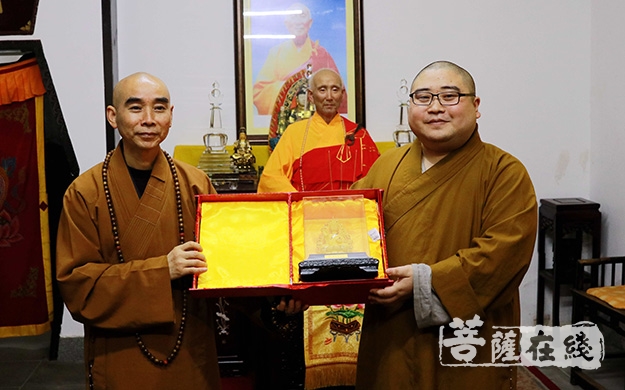 佛教-宁波市佛教考察团到重庆华岩寺参访