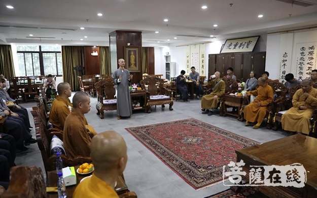 佛教-径山万寿禅寺佛教文化参学团一行参访厦门鸿山寺