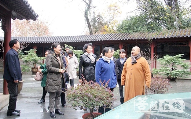 鸡鸣寺住持图片