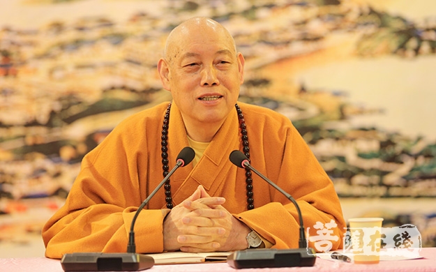 普陀山-普陀山普济禅寺召开全体僧众、职工大会