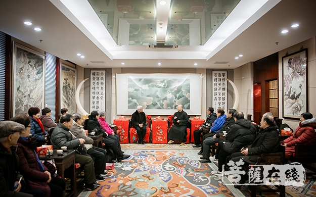 佛教-上海离退休高级专家协会文教专委会主任周箴一行参访上海玉佛禅寺