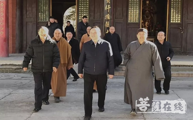 佛教-山西省委常委徐广国部长一行慰问五台山佛教界