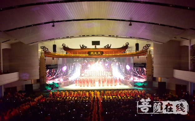 南普陀寺-盛世中华 不忘初心 南普陀寺举行第十届义工颁奖暨联谊晚会