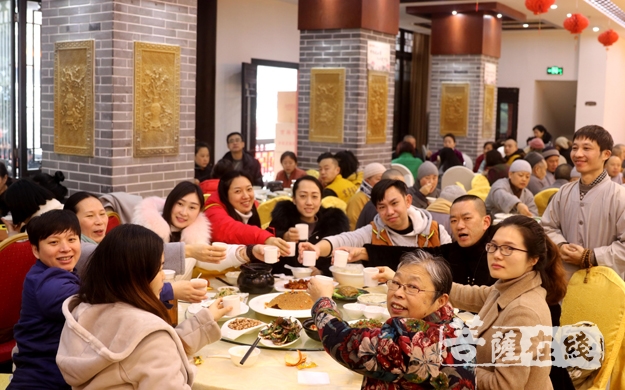 华岩寺-重庆华岩寺举行2019年新春团拜会