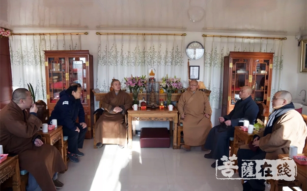 佛教-威海市佛教协会直属寺院年末进行消防安全工作走访交流