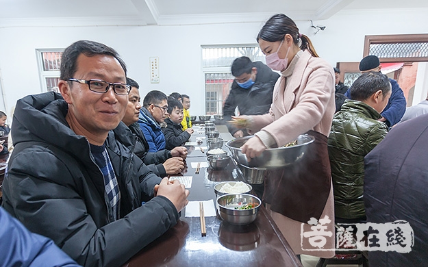 茶话会-巢湖鼓山寺举行迎新春茶话会 送灶迎小年