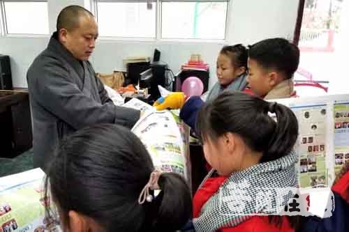佛教-成都市佛教界积极开展公益慈善助力脱贫攻坚