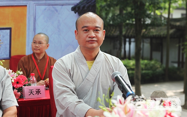 慧云法师,1973年8月出生,上海市人,1992年2月于江苏常熟兴福寺出家