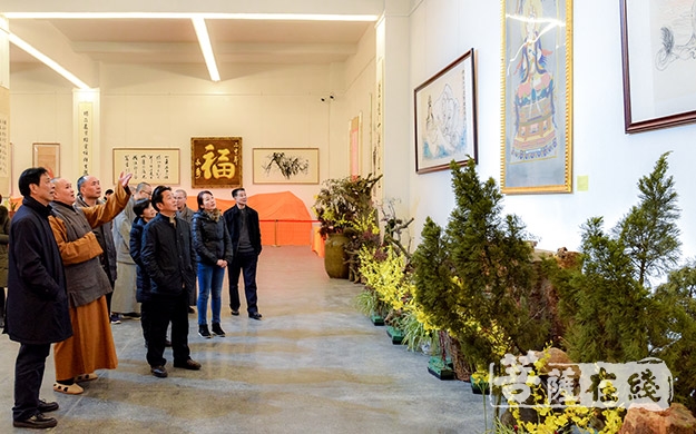 峨眉山-成都市民宗局考察组赴峨眉山大佛禅院参观考察