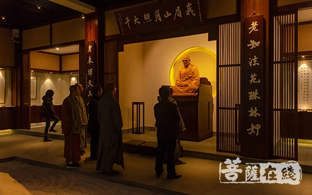 峨眉山-成都市民宗局考察组赴峨眉山大佛禅院参观考察