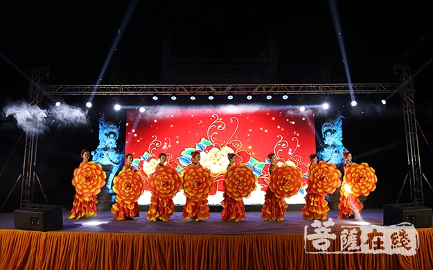 中国梦-为纪念三祖诞辰 安徽三祖禅寺举行共筑中国梦文艺晚会