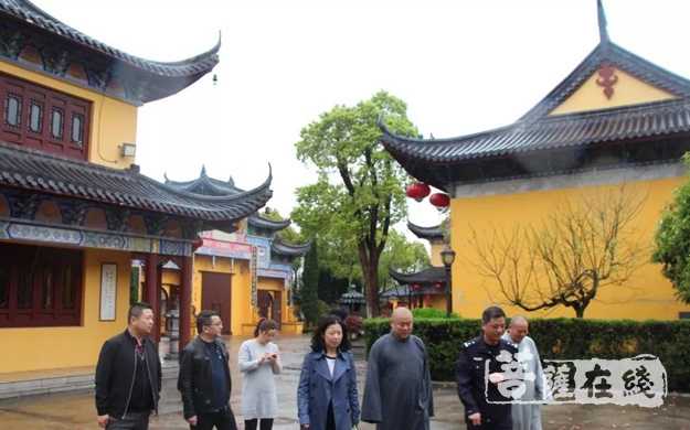 时政-海门市开发区局长郭海平到海宁寺督查安全工作