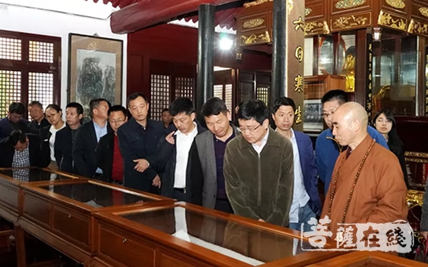 宁波-金华市基层统战工作研讨班一行调研宁波天童禅寺