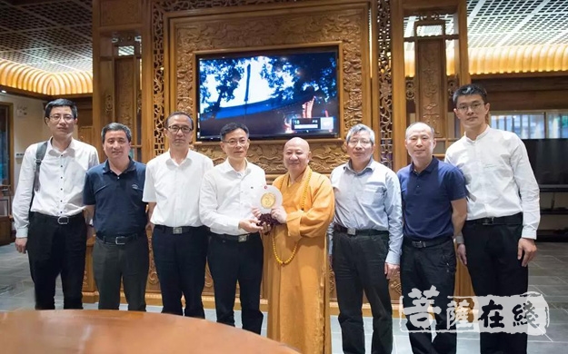 佛教-浙江省嘉兴市委统战部部长张仁贵到广州光孝寺调研