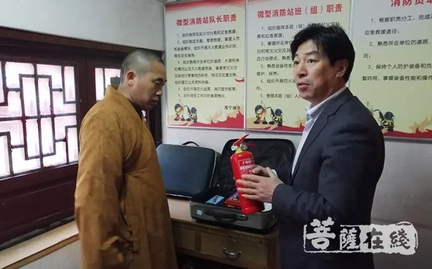 消防-连云港市宗教局郁正言副局长一行督查连云港海宁禅寺消防工作
