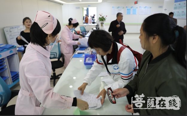 慈善-厦门鸿山慈善会顺利组织2019年首批眼疾患者完成手术