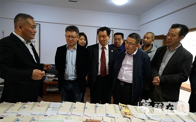 使馆-中国驻日大使馆总领事詹孔朝赴闽调研黄檗文化