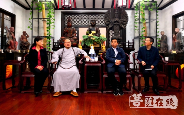 圣安-岳阳市委统战部副部长方卫兵一行调研圣安寺、龙兴寺