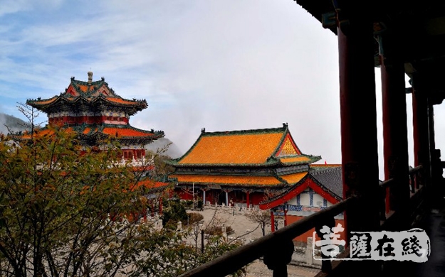 天门山-湘粤两省政协领导一行调研张家界天门山寺