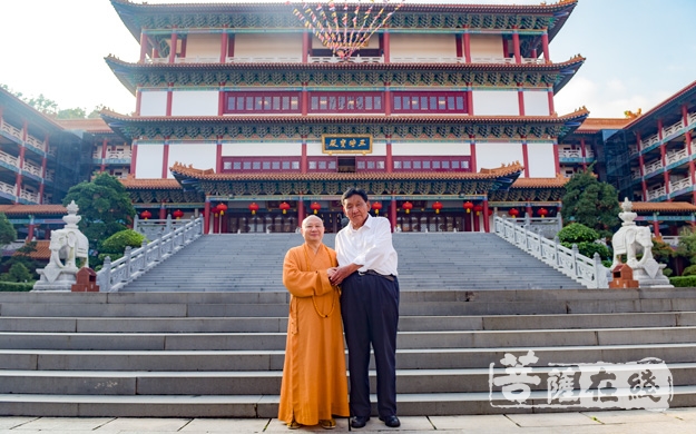 佛教-西藏自治区政协副主席策墨林 · 单增赤列调研珠海普陀寺