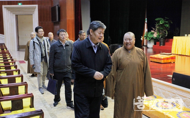 佛教-中央统战部有关部门同志调研江苏尼众佛学院