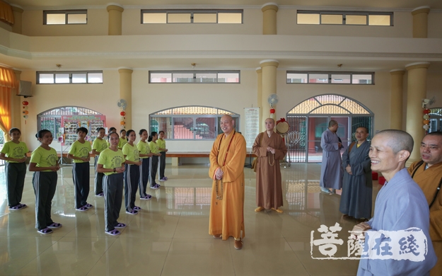 佛教-道慈大和尚率普陀山佛协弘法团一行赴菲律宾弘法利生