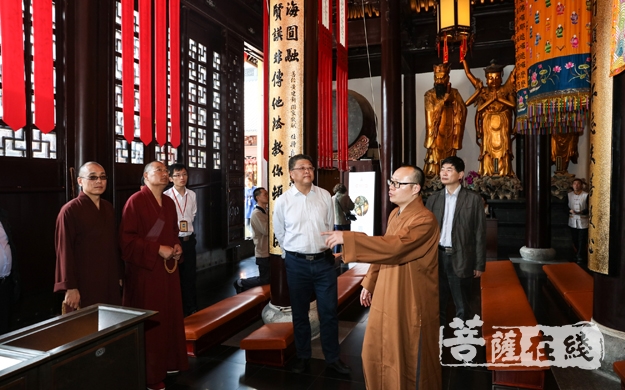 佛教-安徽省爱国宗教团体参观访问上海玉佛禅寺
