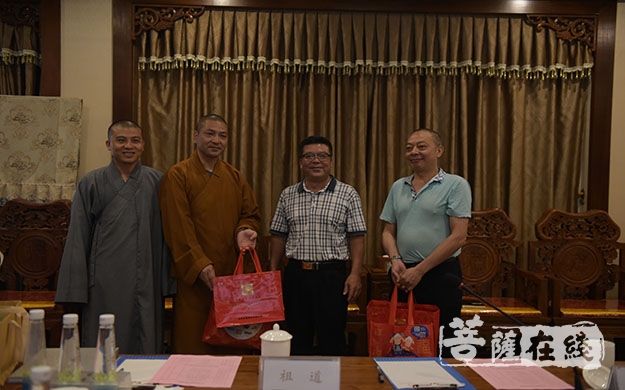 佛教-成都市双流区佛教交流团参访珠海普陀寺