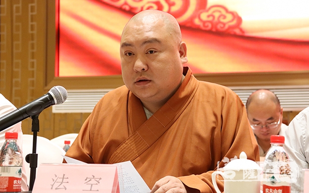 佛教-泰兴市佛教协会召开第五次代表大会 仁进法师当选会长