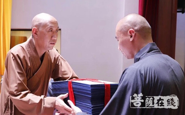 毕业晚会-浙江佛学院雪窦山弥勒佛学院举行2019届预科班毕业典礼