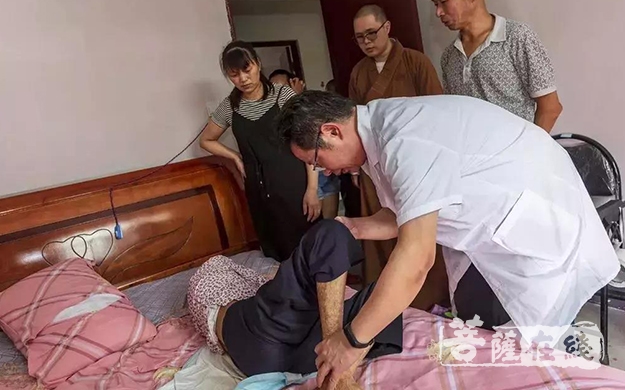 南普陀寺-厦门南普陀寺慈善会与南普陀中医院助力革命老区扶贫义诊正式启动