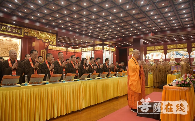 佛教-深圳潮人会参礼珠海普陀寺