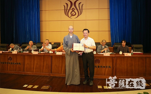 毕业晚会-中国佛学院普陀山学院举行2019届毕业典礼