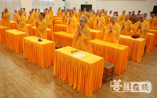 佛教-中国佛学院栖霞山分院举行第十七届专科班毕业典礼