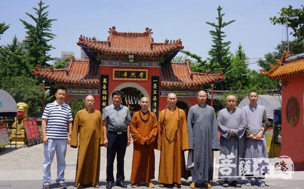 佛教-济南市佛教协会长弘庵法师参访淄博普照寺