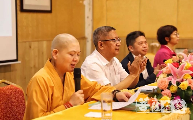 毕业晚会-四川尼众佛学院举行第15届本科班毕业典礼