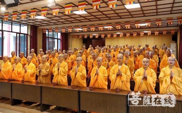 毕业晚会-四川尼众佛学院举行第15届本科班毕业典礼