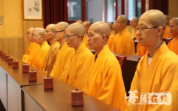 毕业晚会-四川尼众佛学院举行第15届本科班毕业典礼
