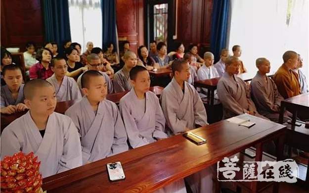 佛教-庆祖国70华诞 宣方教授于厦门进明寺讲解佛法修学纲要