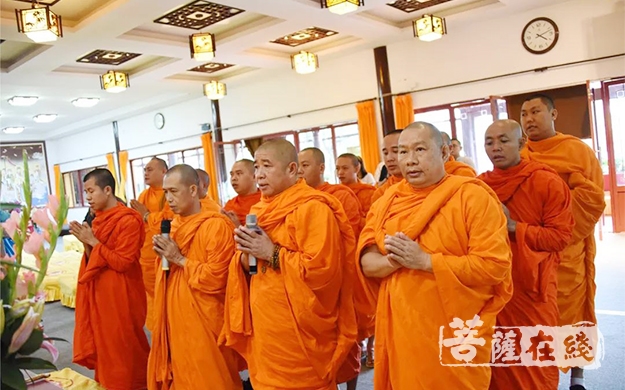 佛教-中佛协副秘书长帕祜巴罕听长老一行参访苏州圣堂寺